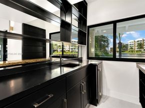 500 Palm Dr, Hallandale Beach FL 33009