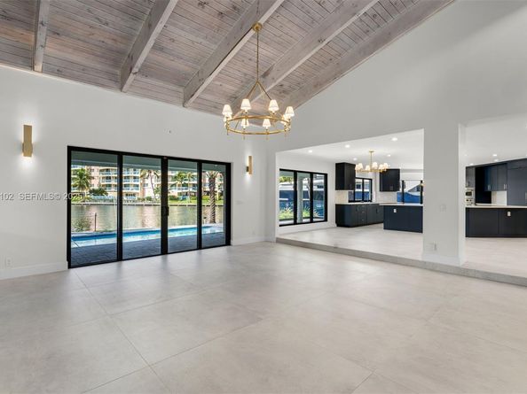 500 Palm Dr, Hallandale Beach FL 33009