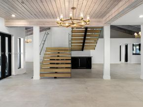 500 Palm Dr, Hallandale Beach FL 33009