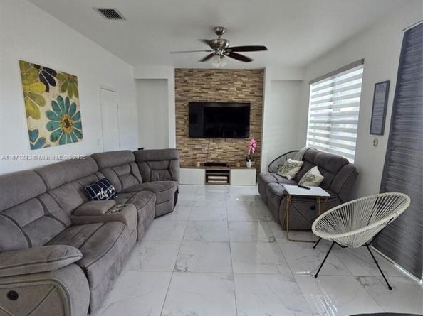 11395 SW 238th St, Homestead FL 33032