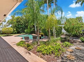 2011 NE 211th St, Miami FL 33179