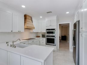 2011 NE 211th St, Miami FL 33179