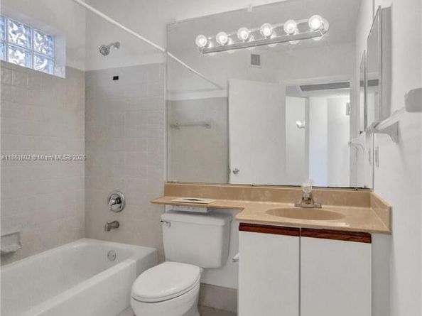 10690 NW 14th St 128, Plantation FL 33322