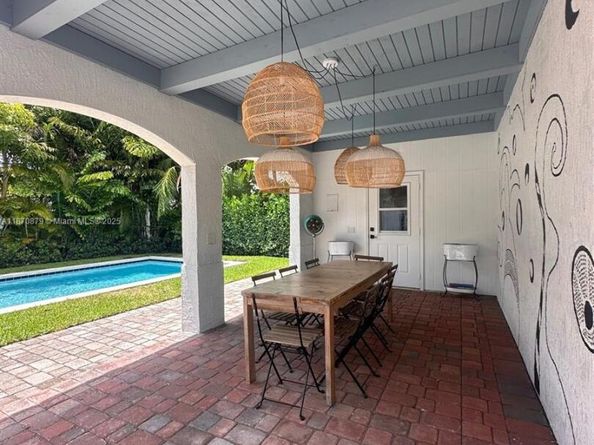 375 Plymouth Rd, West Palm Beach FL 33405