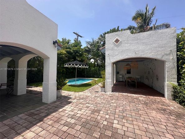 375 Plymouth Rd, West Palm Beach FL 33405