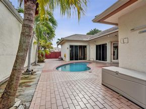 212 Citrus Trl, Boynton Beach FL 33436