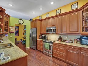 212 Citrus Trl, Boynton Beach FL 33436