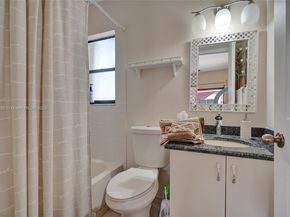 212 Citrus Trl, Boynton Beach FL 33436