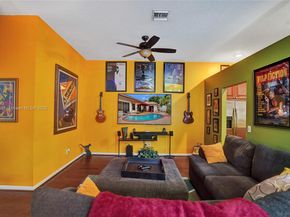 212 Citrus Trl, Boynton Beach FL 33436