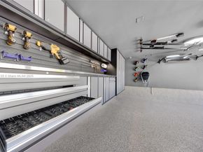 5460 Alton Rd, Miami Beach FL 33140