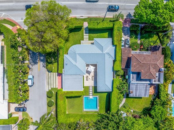 5460 Alton Rd, Miami Beach FL 33140