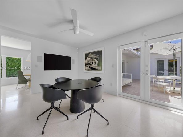 5460 Alton Rd, Miami Beach FL 33140
