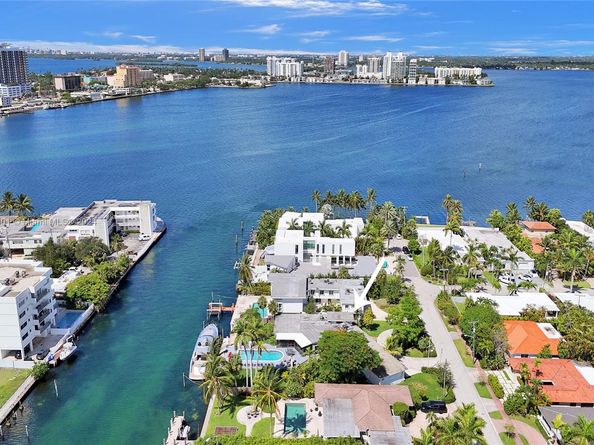 1020 S Shore Dr, Miami Beach FL 33141