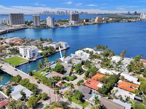 1020 S Shore Dr, Miami Beach FL 33141