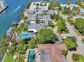 1020 S Shore Dr, Miami Beach FL 33141