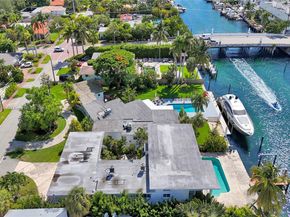1020 S Shore Dr, Miami Beach FL 33141