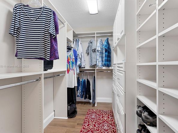 150 S Hollybrook Ter 201, Pembroke Pines FL 33025