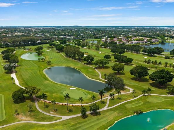 150 S Hollybrook Ter 201, Pembroke Pines FL 33025