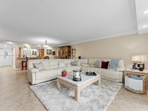150 S Hollybrook Ter 201, Pembroke Pines FL 33025