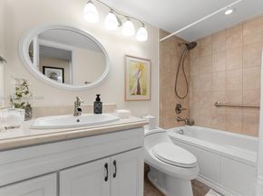 150 S Hollybrook Ter 201, Pembroke Pines FL 33025