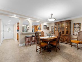 150 S Hollybrook Ter 201, Pembroke Pines FL 33025