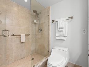150 S Hollybrook Ter 201, Pembroke Pines FL 33025