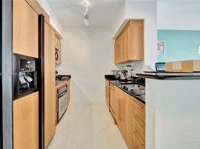 325 S Biscayne Blvd 2616, Miami FL 33131