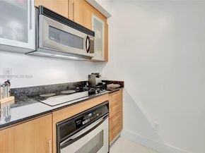 325 S Biscayne Blvd 2616, Miami FL 33131