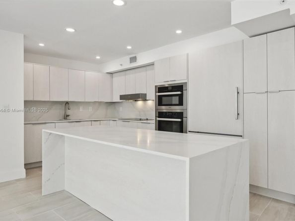 9 Island Ave 1209, Miami Beach FL 33139