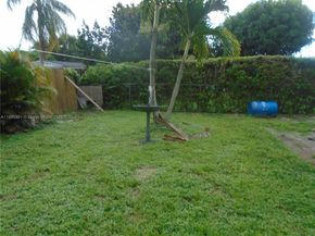 6791 Hope St, Hollywood FL 33024