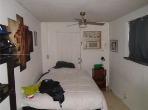 6791 Hope St, Hollywood FL 33024