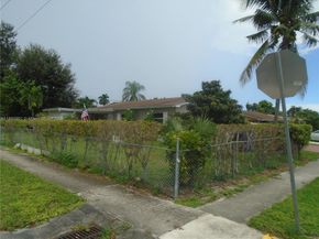 6791 Hope St, Hollywood FL 33024
