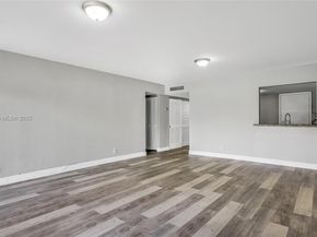 17901 NW 68th Ave Q102, Hialeah FL 33015