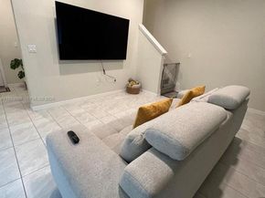 3235 N Watercress Dr, Lauderdale Lakes FL 33311