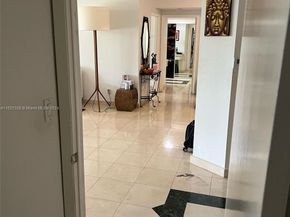 2000 Island Blvd 405, Aventura FL 33160