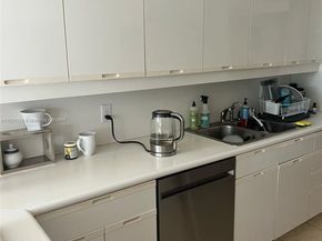 2000 Island Blvd 405, Aventura FL 33160