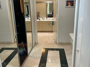 2000 Island Blvd 405, Aventura FL 33160