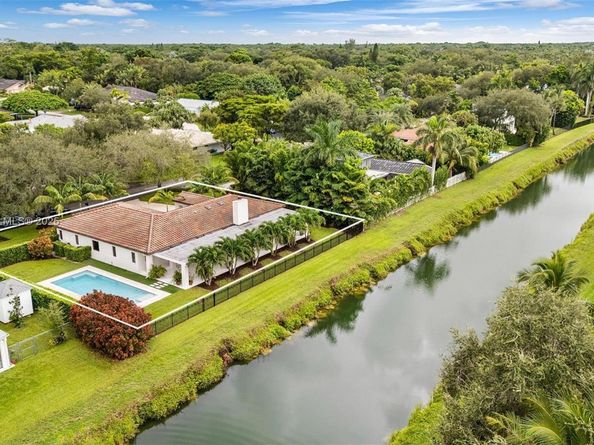 14600 SW 75th Ave, Palmetto Bay FL 33158