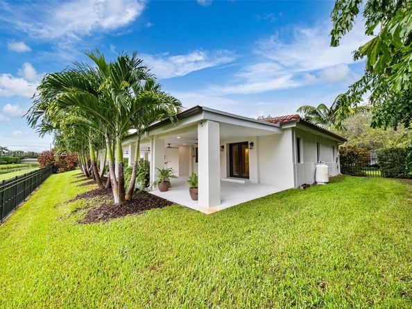 14600 SW 75th Ave, Palmetto Bay FL 33158