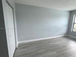 1398 NE 191st St C305, Miami FL 33179