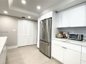 520 Brickell Key Dr A1010, Miami FL 33131