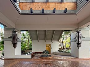 520 Brickell Key Dr A1010, Miami FL 33131