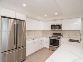 520 Brickell Key Dr A1010, Miami FL 33131