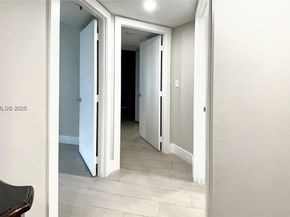 520 Brickell Key Dr A1010, Miami FL 33131