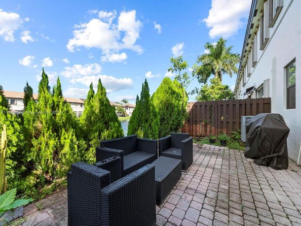 11279 SW 238th St, Homestead FL 33032