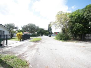 2830 NW 66th St, Miami FL 33147