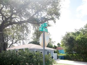 2830 NW 66th St, Miami FL 33147