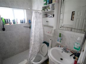2830 NW 66th St, Miami FL 33147