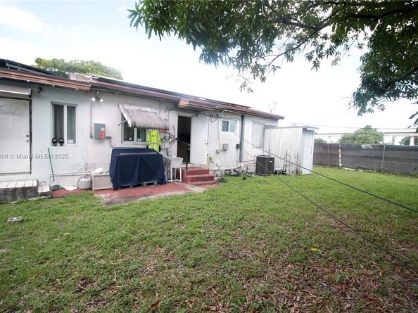 2830 NW 66th St, Miami FL 33147