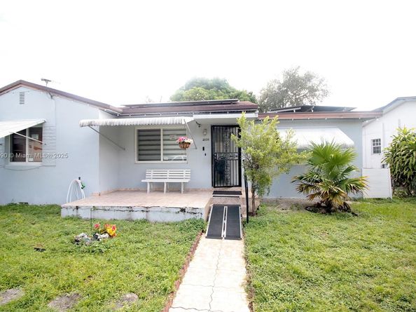2830 NW 66th St, Miami FL 33147